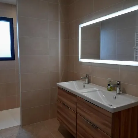 Maison Classee 4 Etoiles Proche Plages Vakantiehuis *