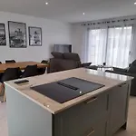 Holiday home Maison Avec Jacuzzy Proche Plages Et Commerces Vaux-sur-Mer