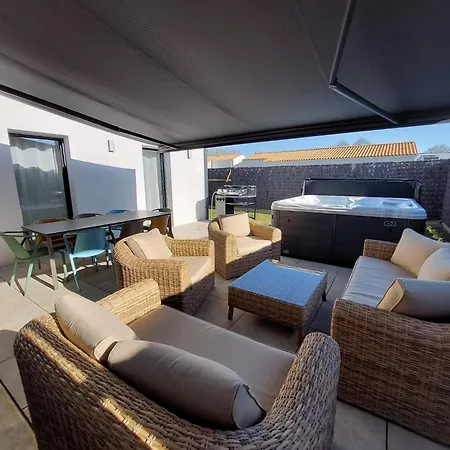 Casa de Férias Maison Classee 4 Etoiles Avec Jacuzzi Proche Plages *